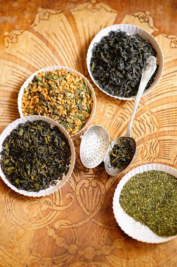 Various types of green tea