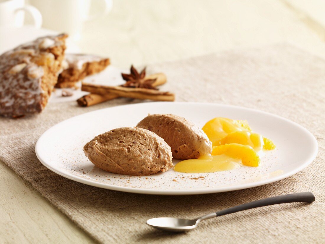 Gingerbread mousse with spice oranges