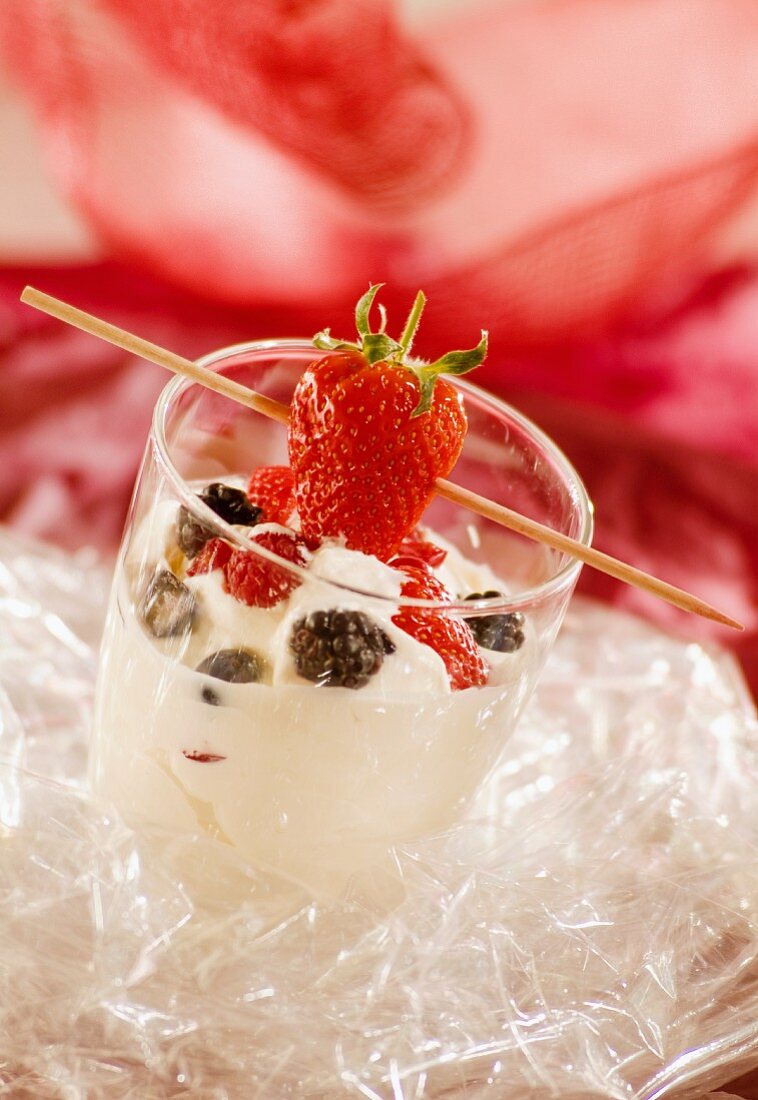 Joghurt mit Beeren