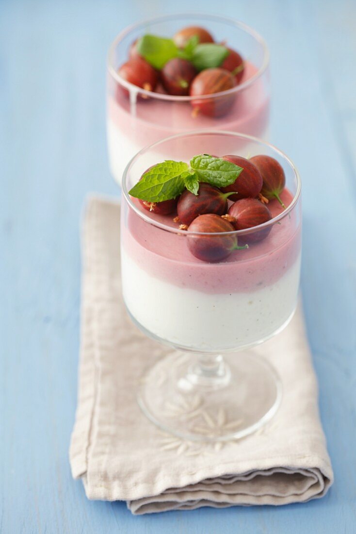 Vanilla and strawberry panna cotta with gooseberries