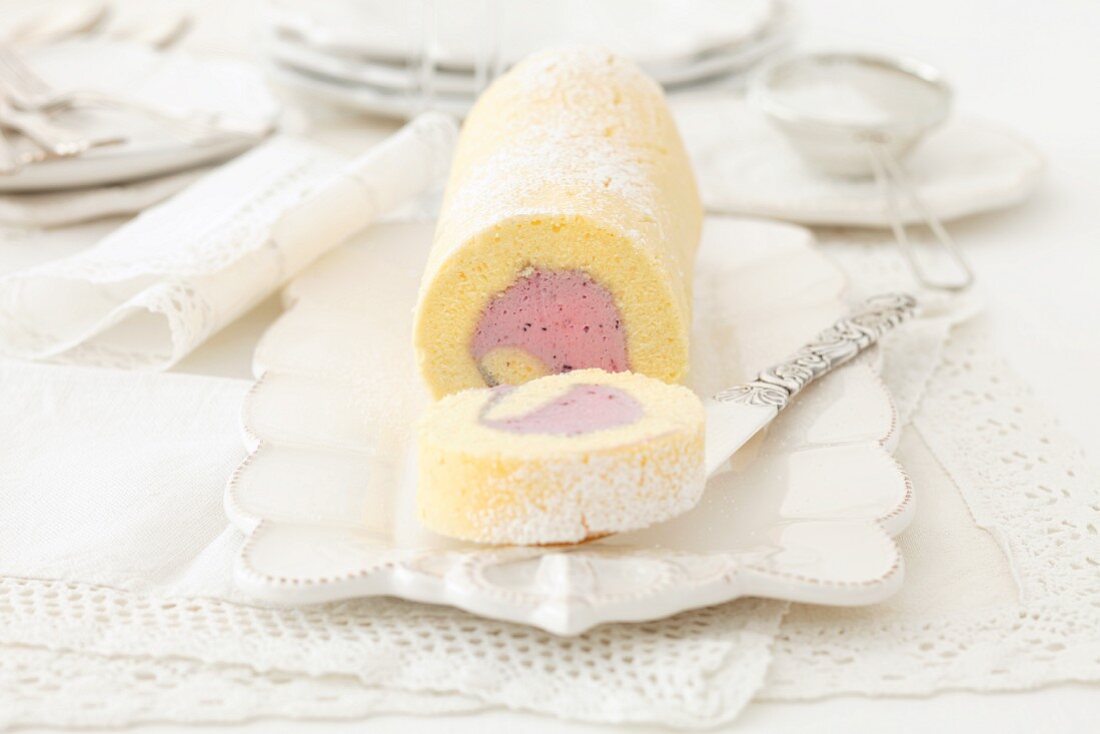Sponge roll with blueberry cream