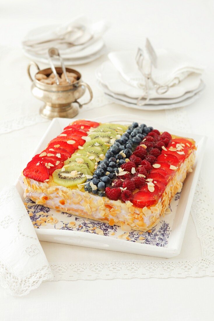 Cheesecake topped with fruit