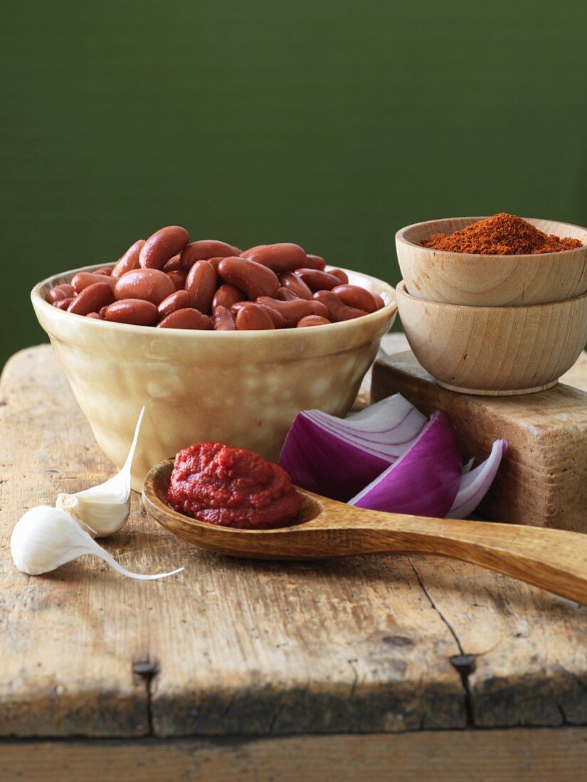 Bowl of Kidney Beans with Chili Ingredients