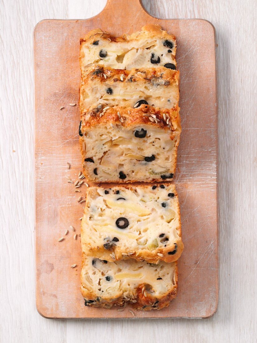 Fennel cake with olives