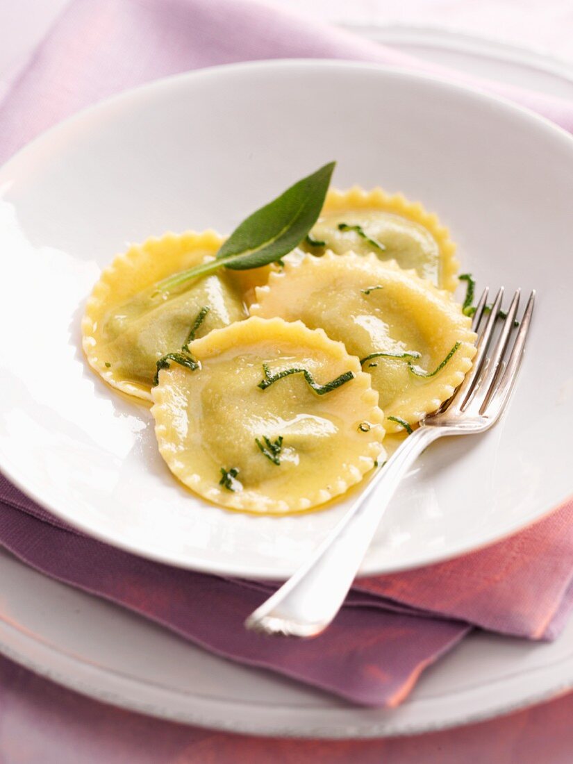 Ravioli with herbs