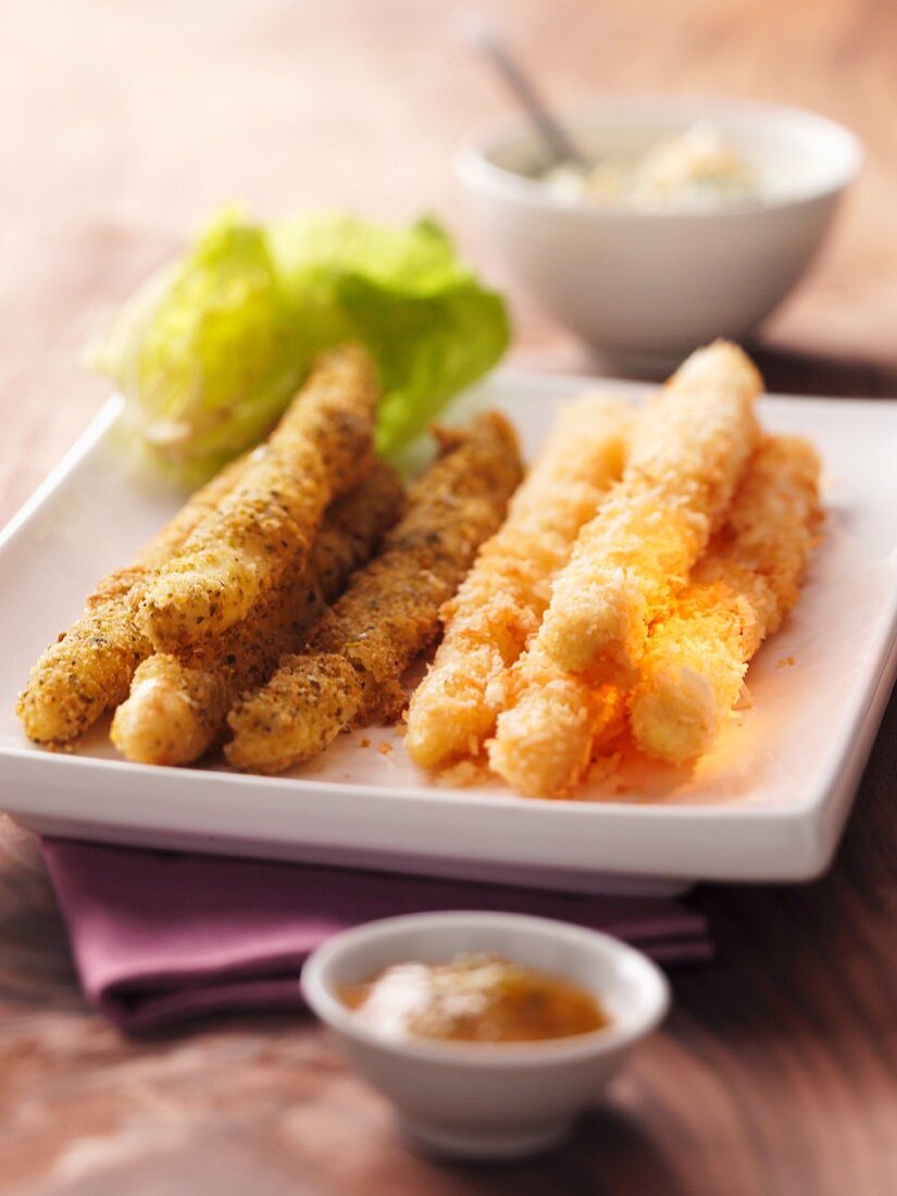 Breaded asparagus with a dip