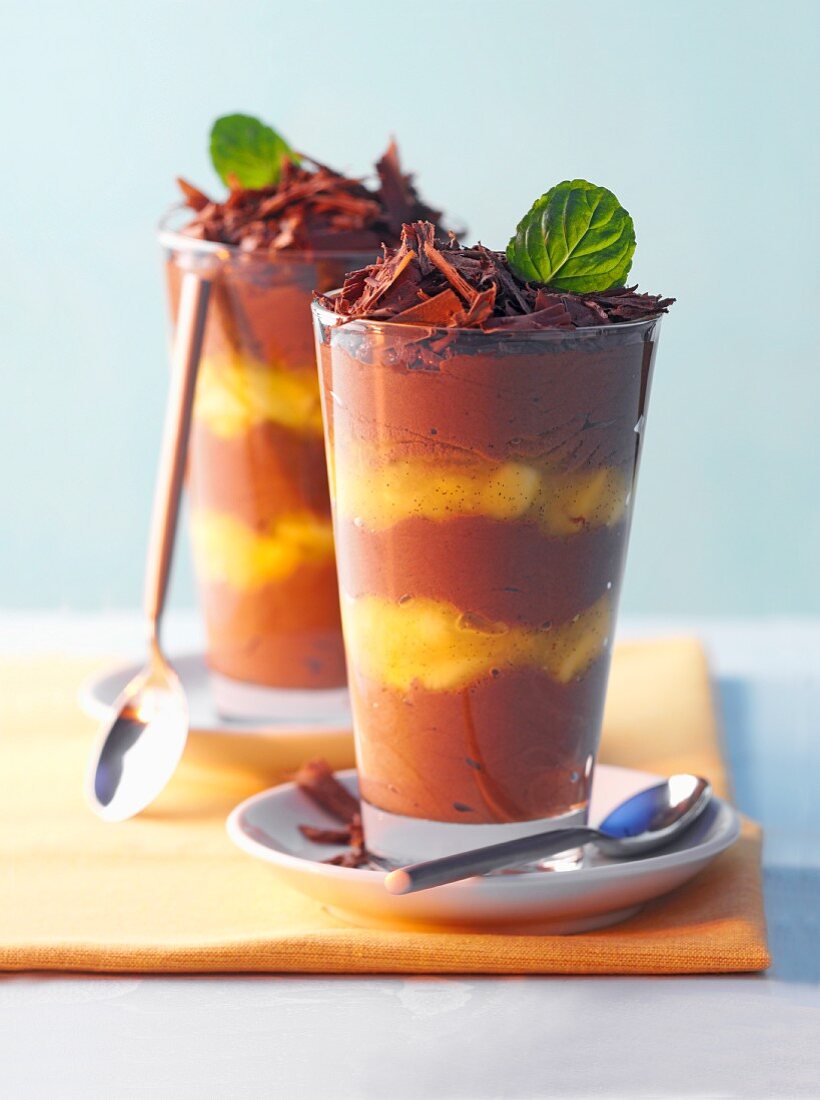 Chocolate mousse with fruit and mint