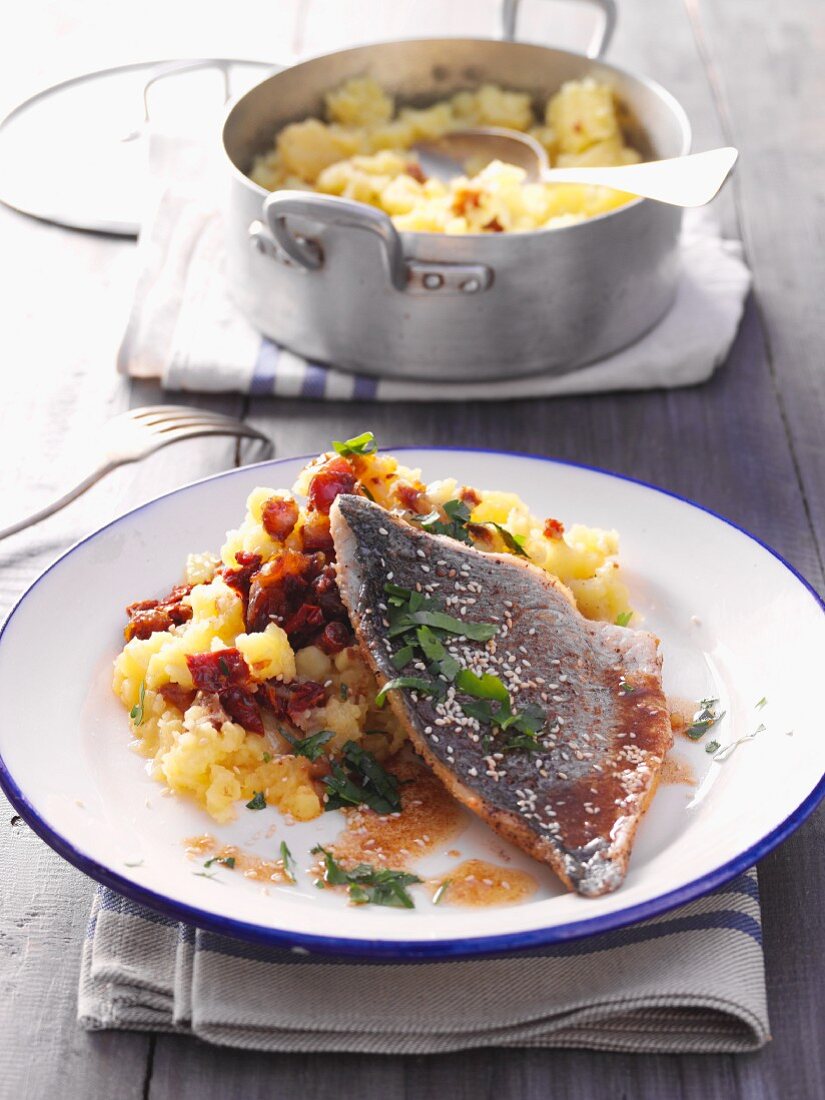 Sea bream with mashed potatoes