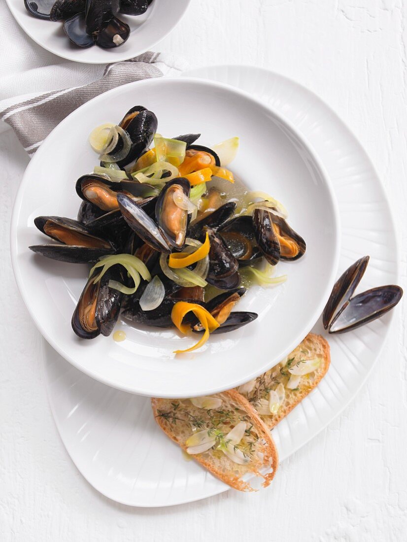 Mussels in vegetable stock