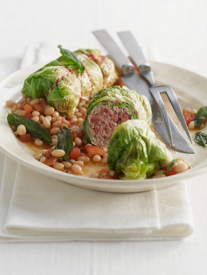 Savoy roulade with beans