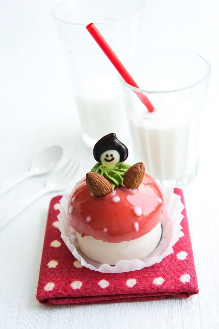 A toadstool-shaped pudding