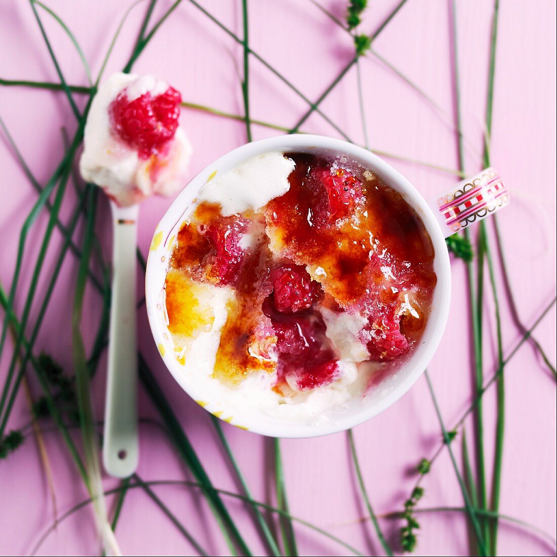 Creme brulee with raspberries