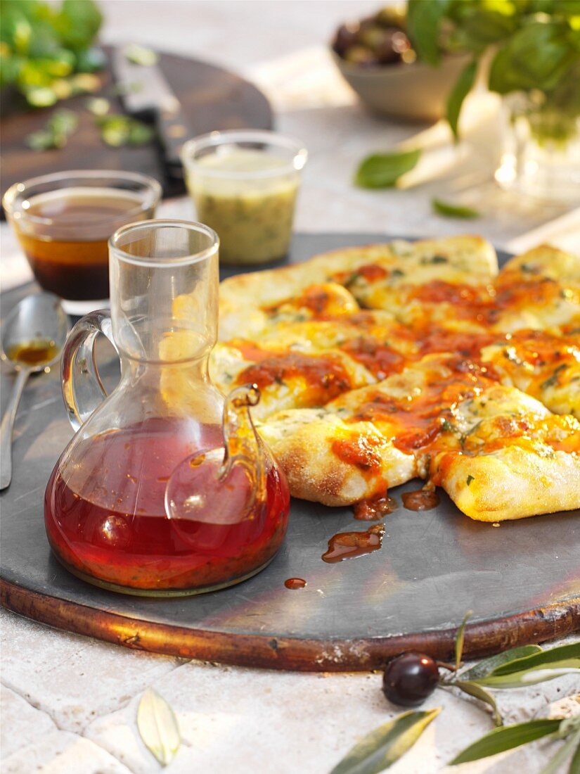 Focaccia mit Dressings