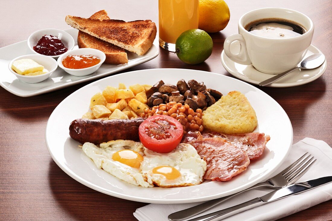 Englisches Frühstück und Kaffee