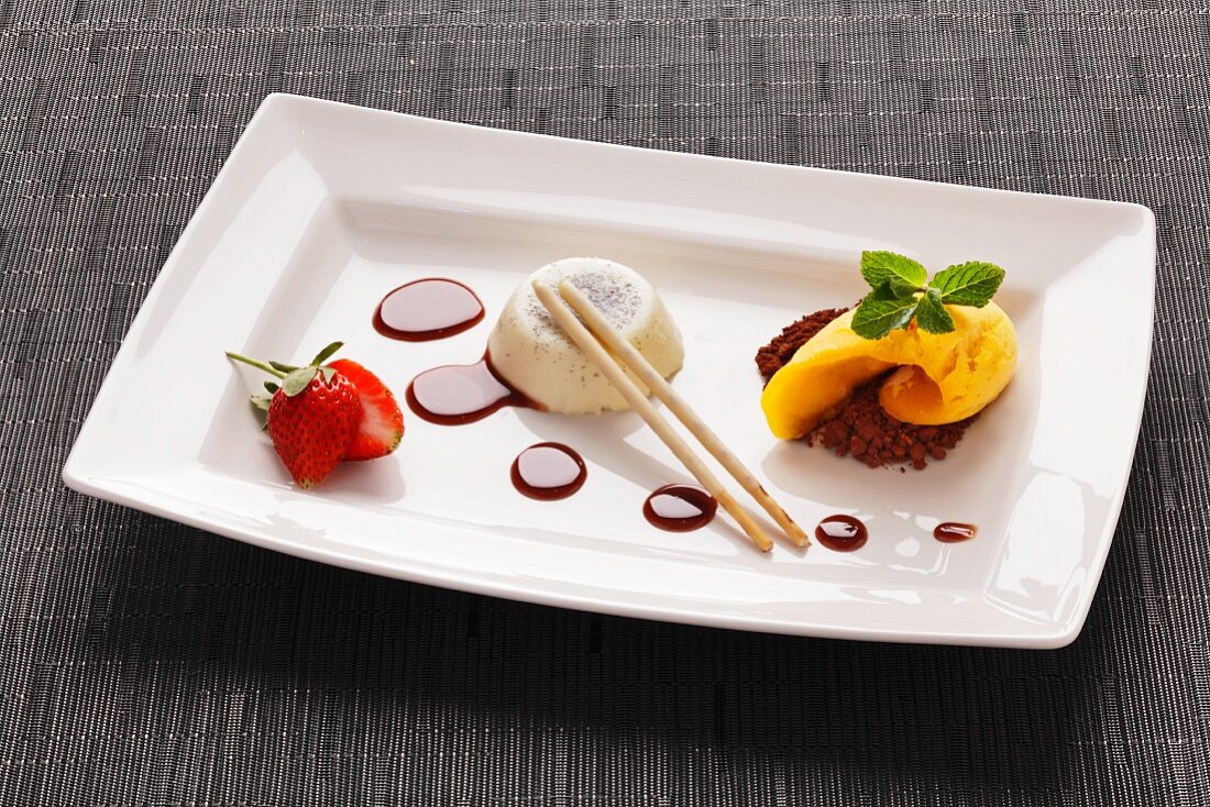 Panna cotta with lemongrass and mango