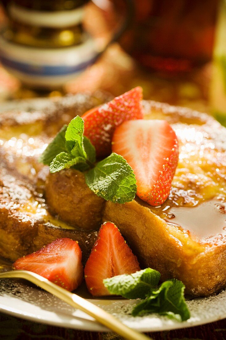 French Toast with Maple Syrup and Strawberries