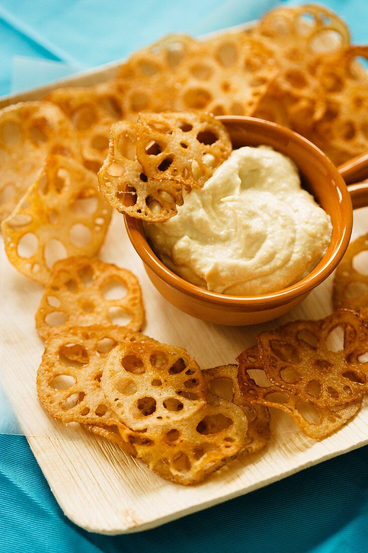 Fried Sliced Lotus Root with Dip