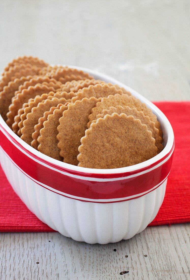 Moravian Spice Cookies in an Oval Bowl
