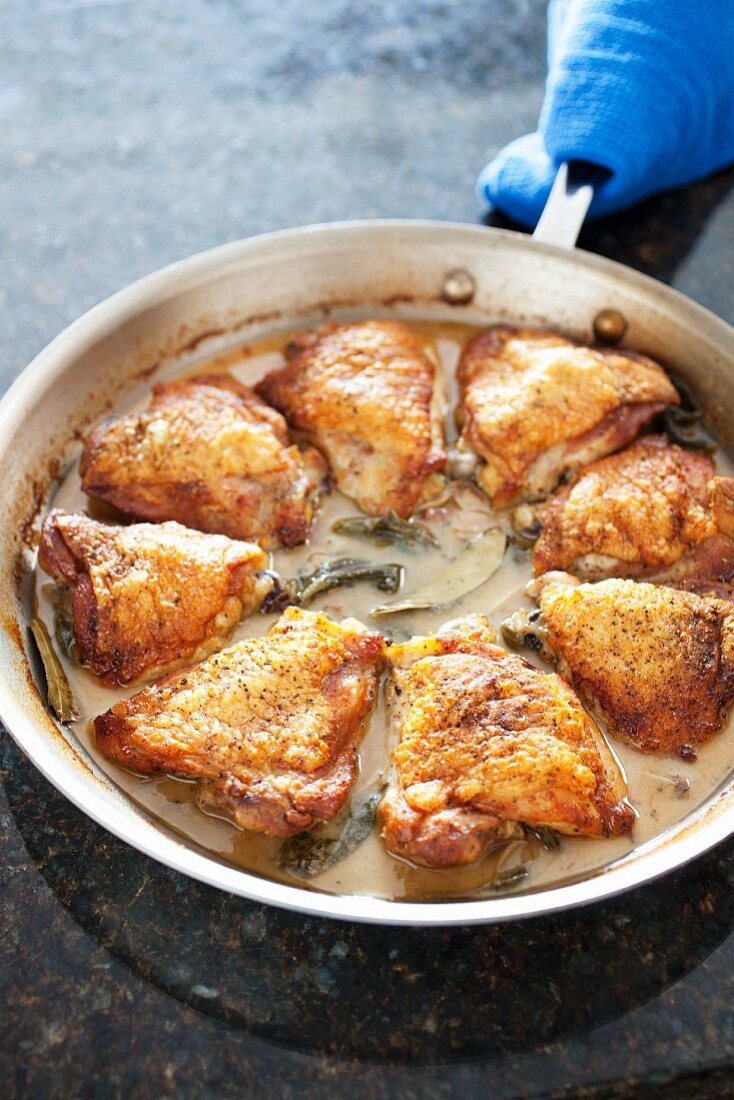 Pollo Canzanese in a Skillet