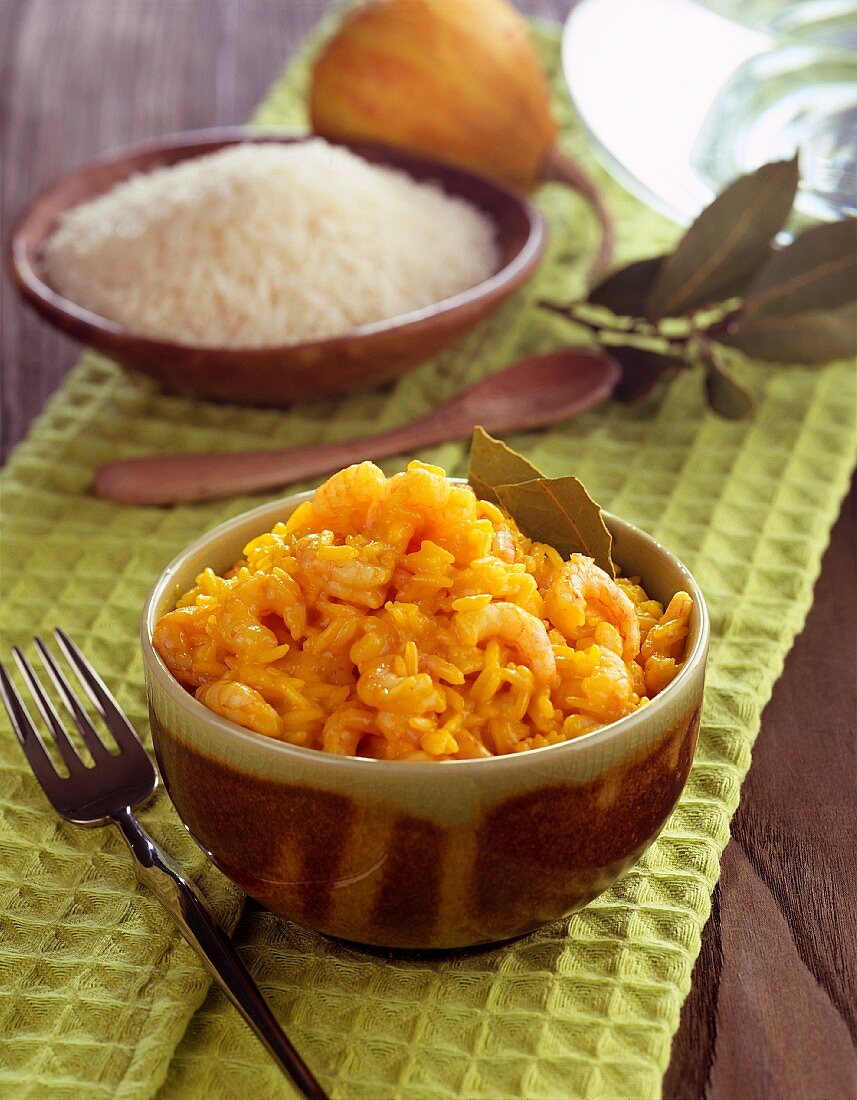 Coconut rice with prawns