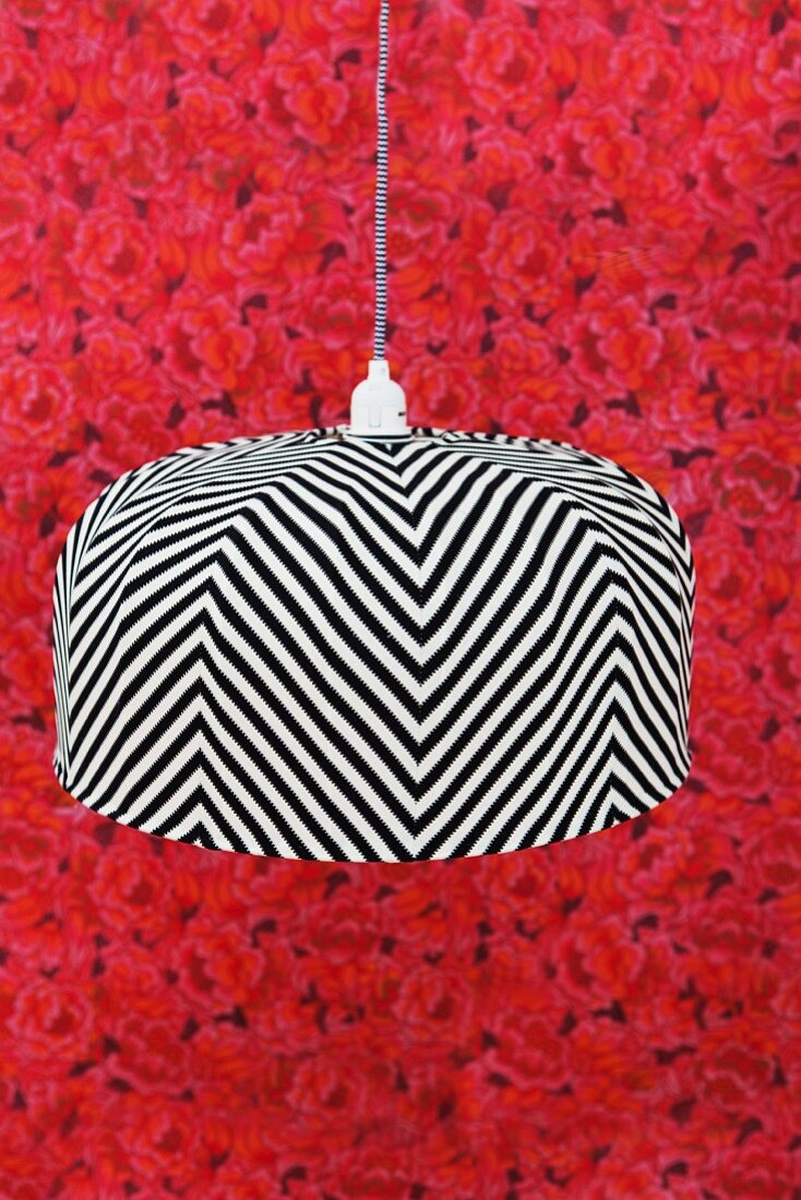 Hand-crafted pendant lamp with striped lampshade