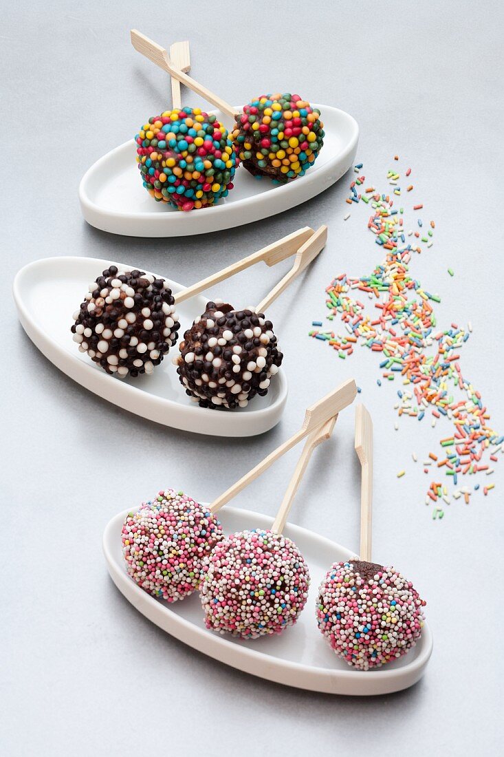 Various cake pops