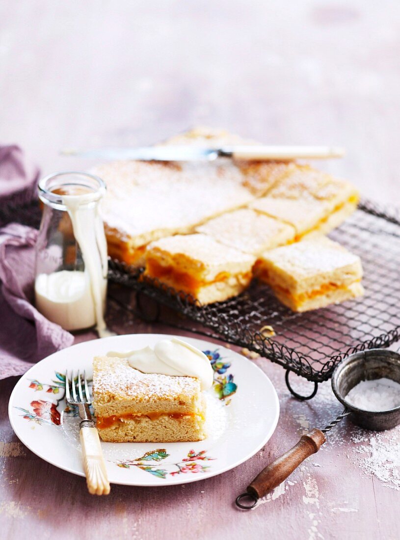 Tray-baked apricot shortcakes