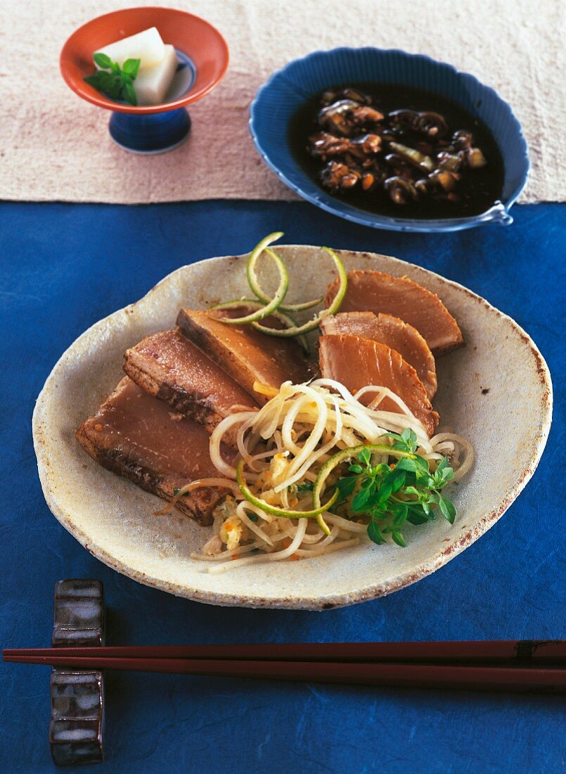Swordfish steaks with sauce (Asia)
