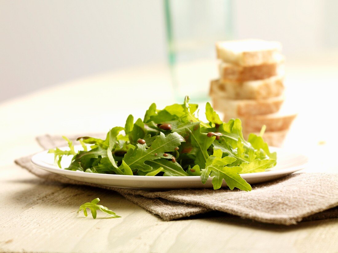 Rocket salad and white bread