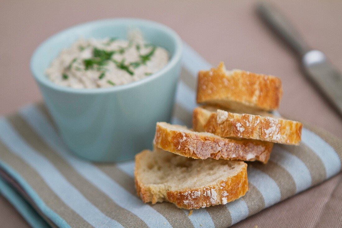 White bread and a spread