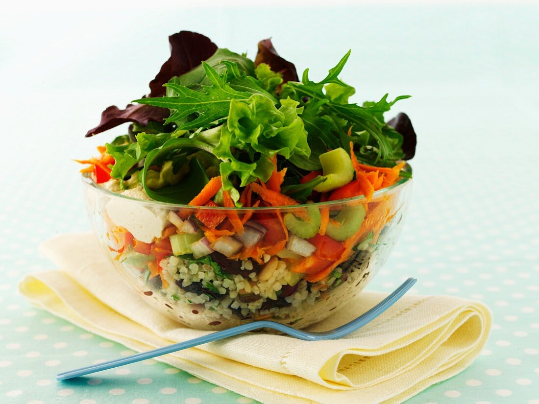 Wheat salad with beans, carrots and celery