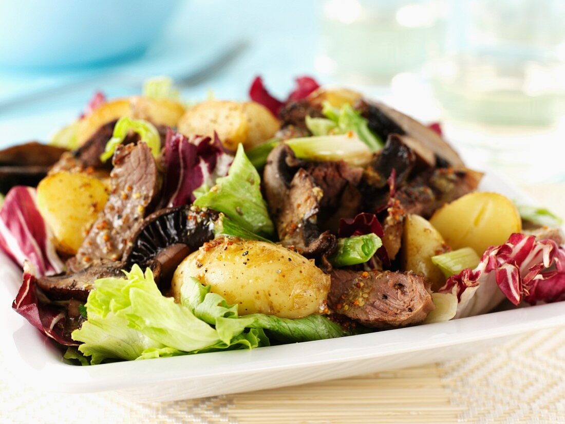 Lamb salad with potatoes and mushrooms (Ireland)