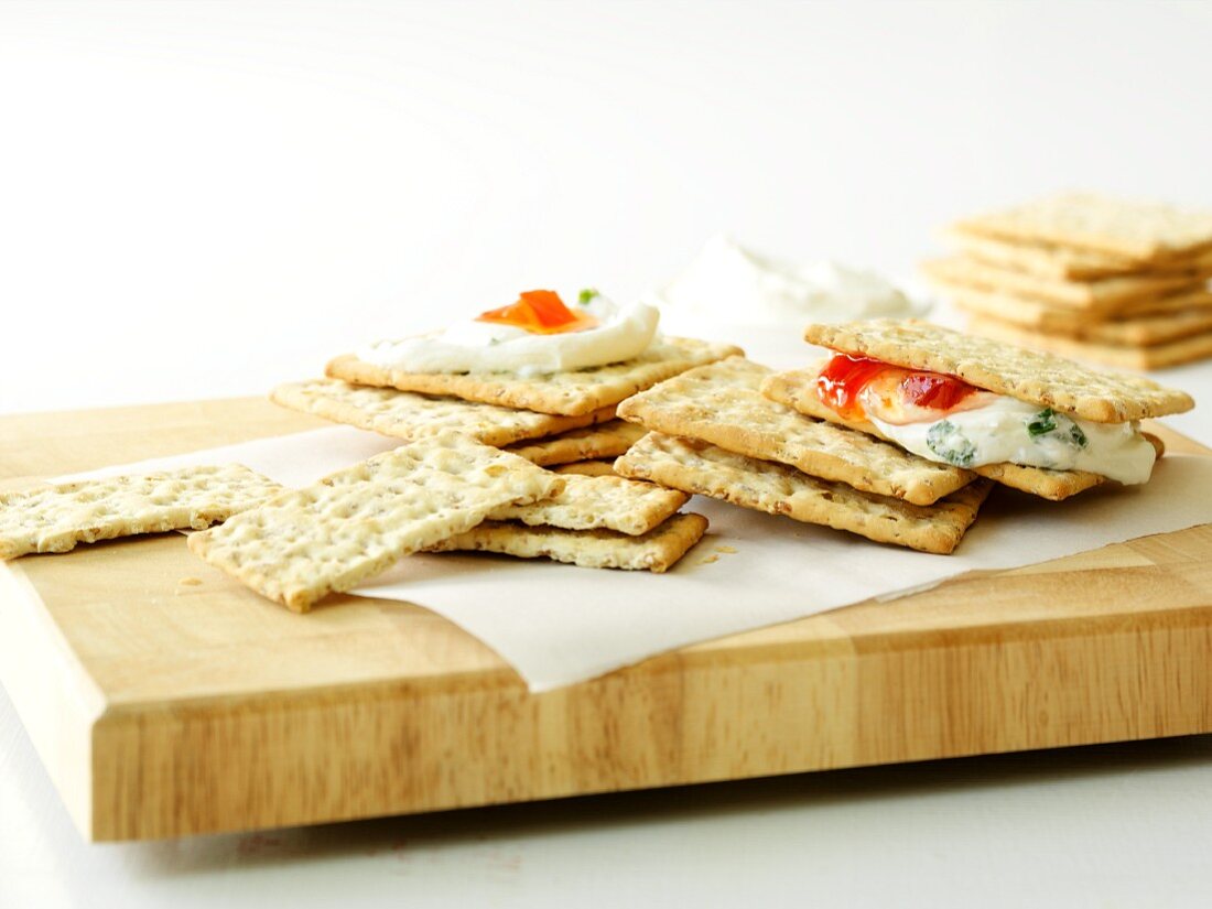 Crackers with herb cream cheese