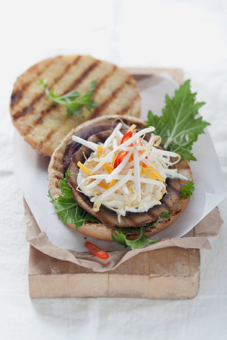 Portobello-Burger mit Mangosalsa