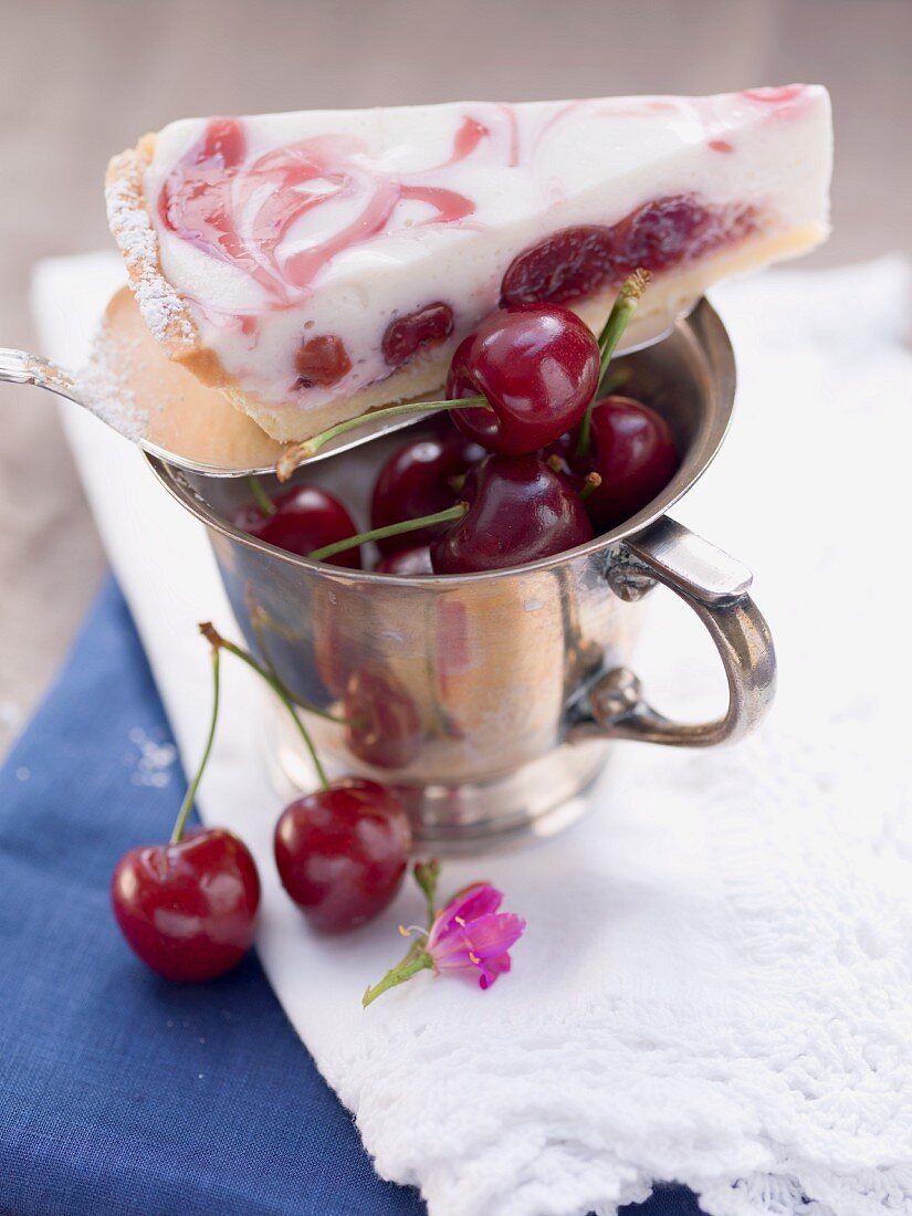 Cherry cheesecake