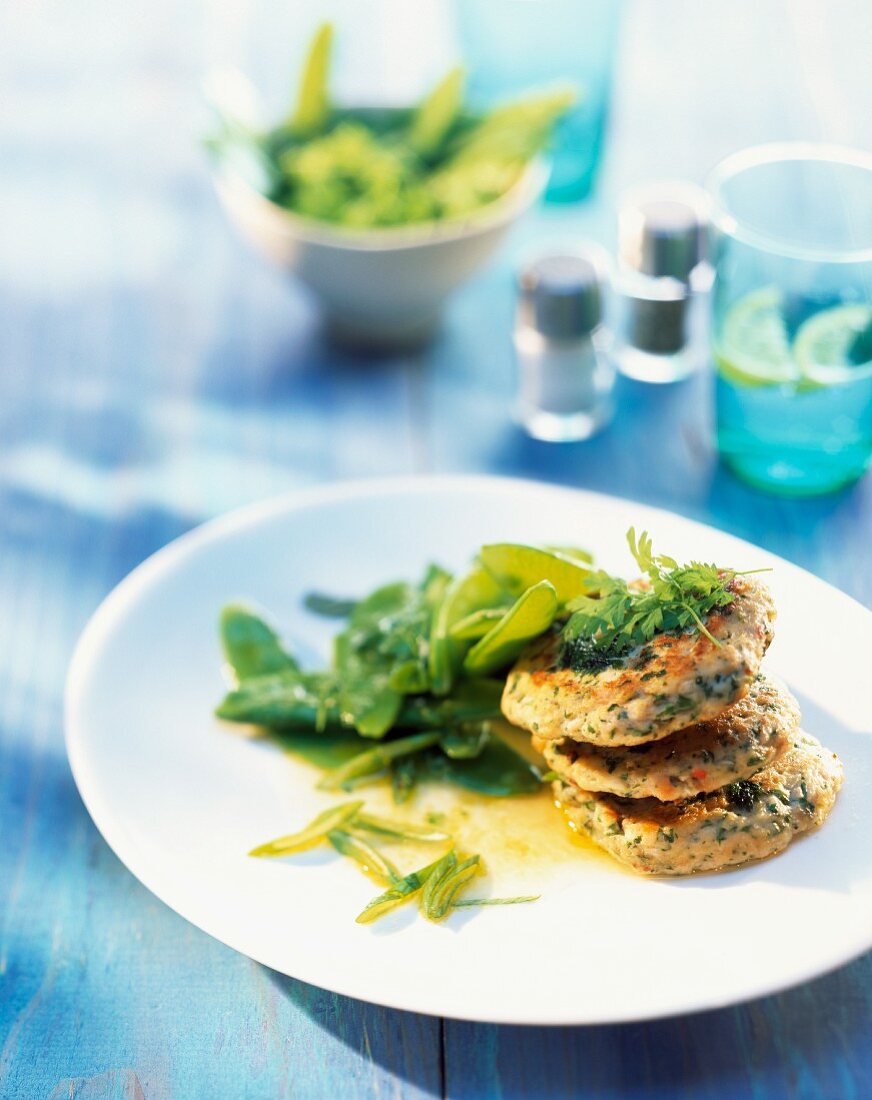 Basil burgers with mange tout