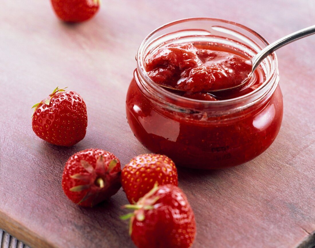 Strawberry jam with green pepper and balsamic caramel