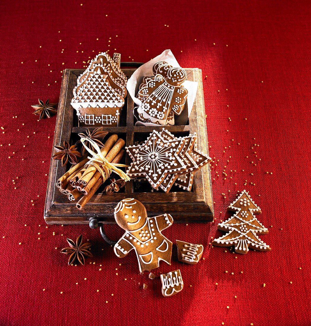 Gingerbread biscuits and spices