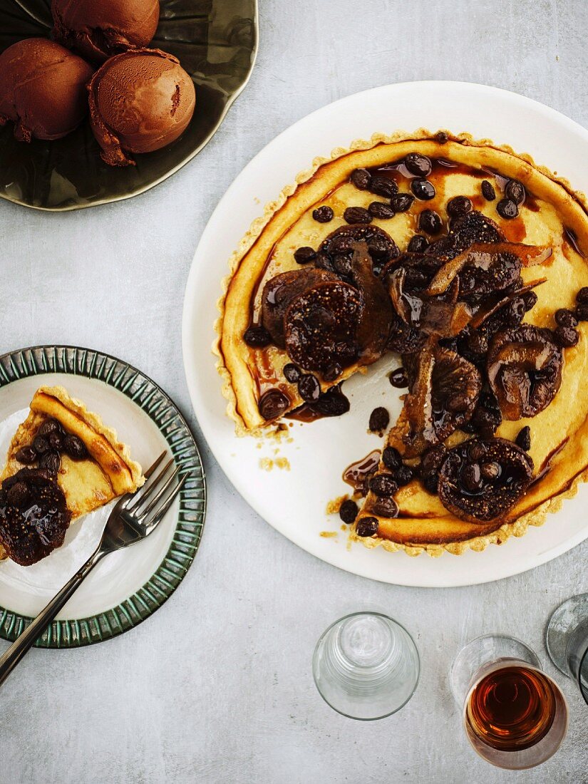 Crostata di ricotta (cheesecake with dried fruits, Italy)