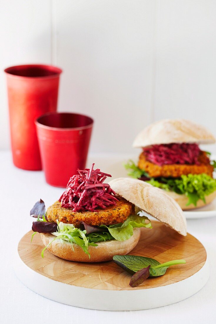 Chickpea burger with beetroot and mayonnaise