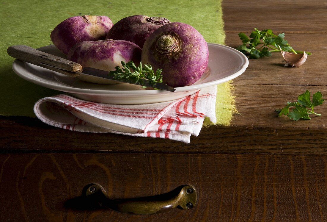 Small turnips with herbs