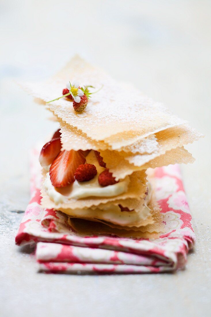 Mille feuille with strawberries and custard