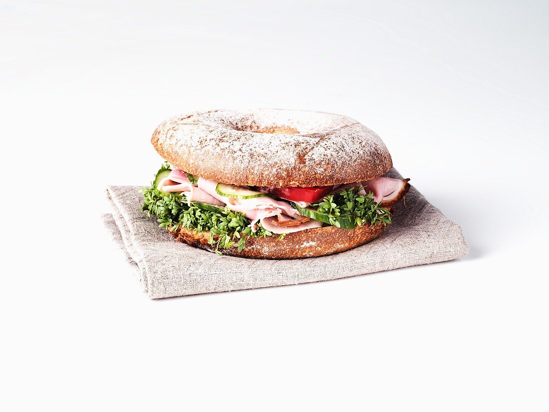 Bagel with ham and cress