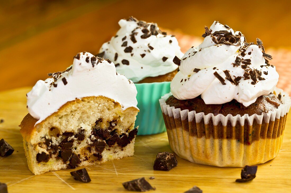Vanille-Cupcake mit Schokoladendrops