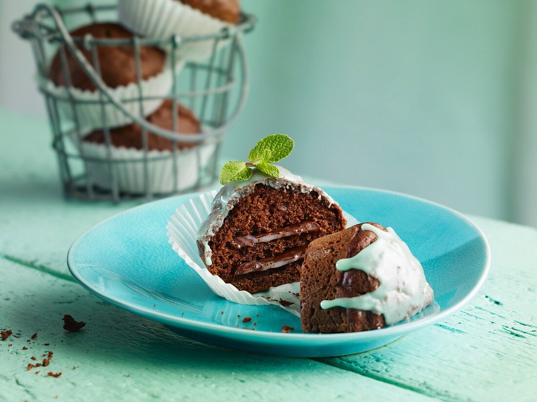 Muffins filled with small bars of mint chocolate