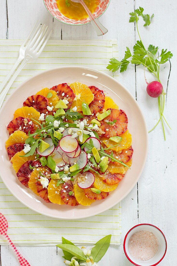 A salad of oranges with radishes