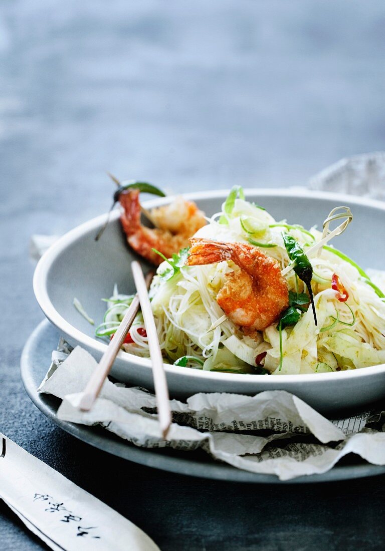 Reisnudeln mit Shrimps und Gemüse (Asien)