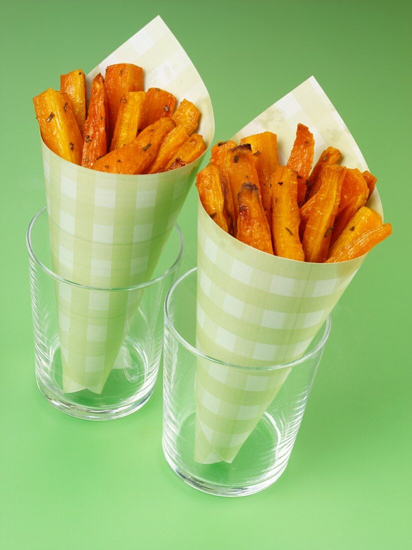 Deep-fried parsnip chips