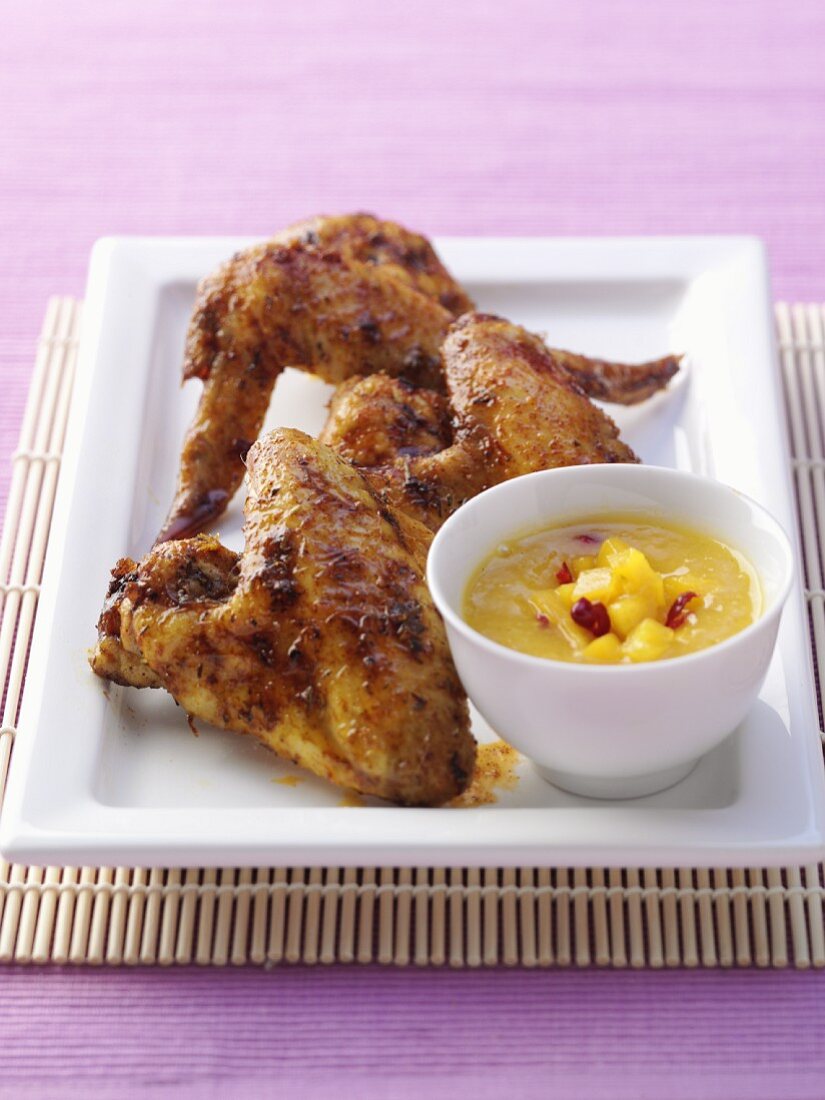 Chicken wings with mango sauce