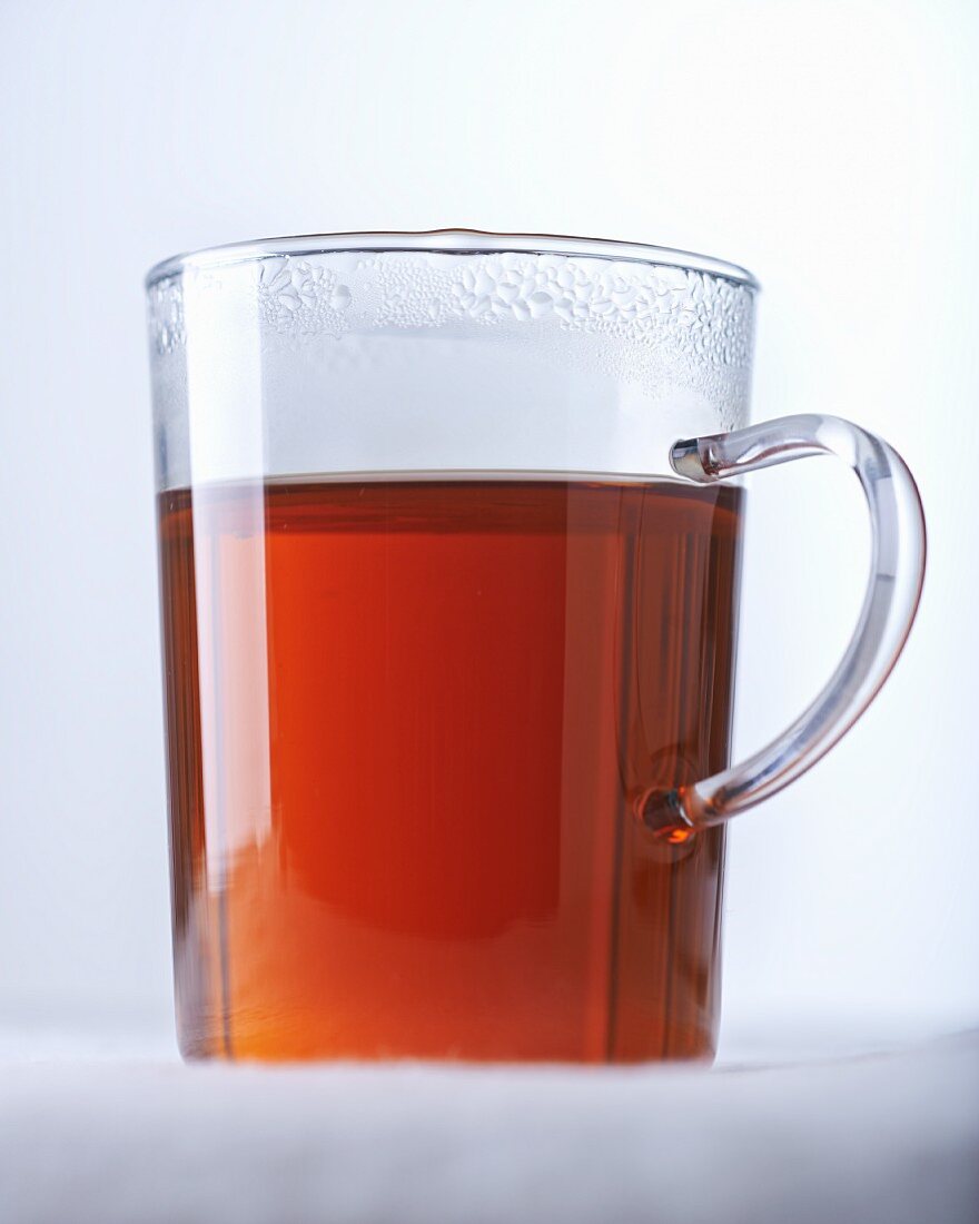 Heisser Tee in einer Glastasse